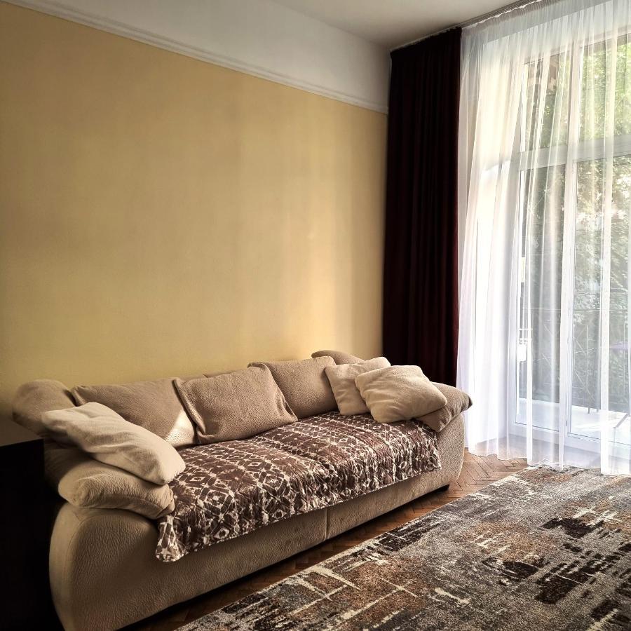 Cozy Apartment Lviv Exterior photo